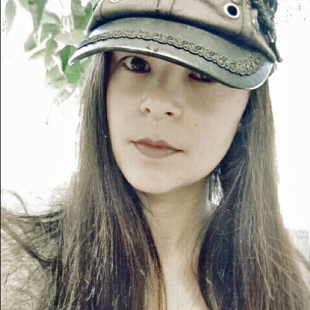 Meet your Posher, Sarah!